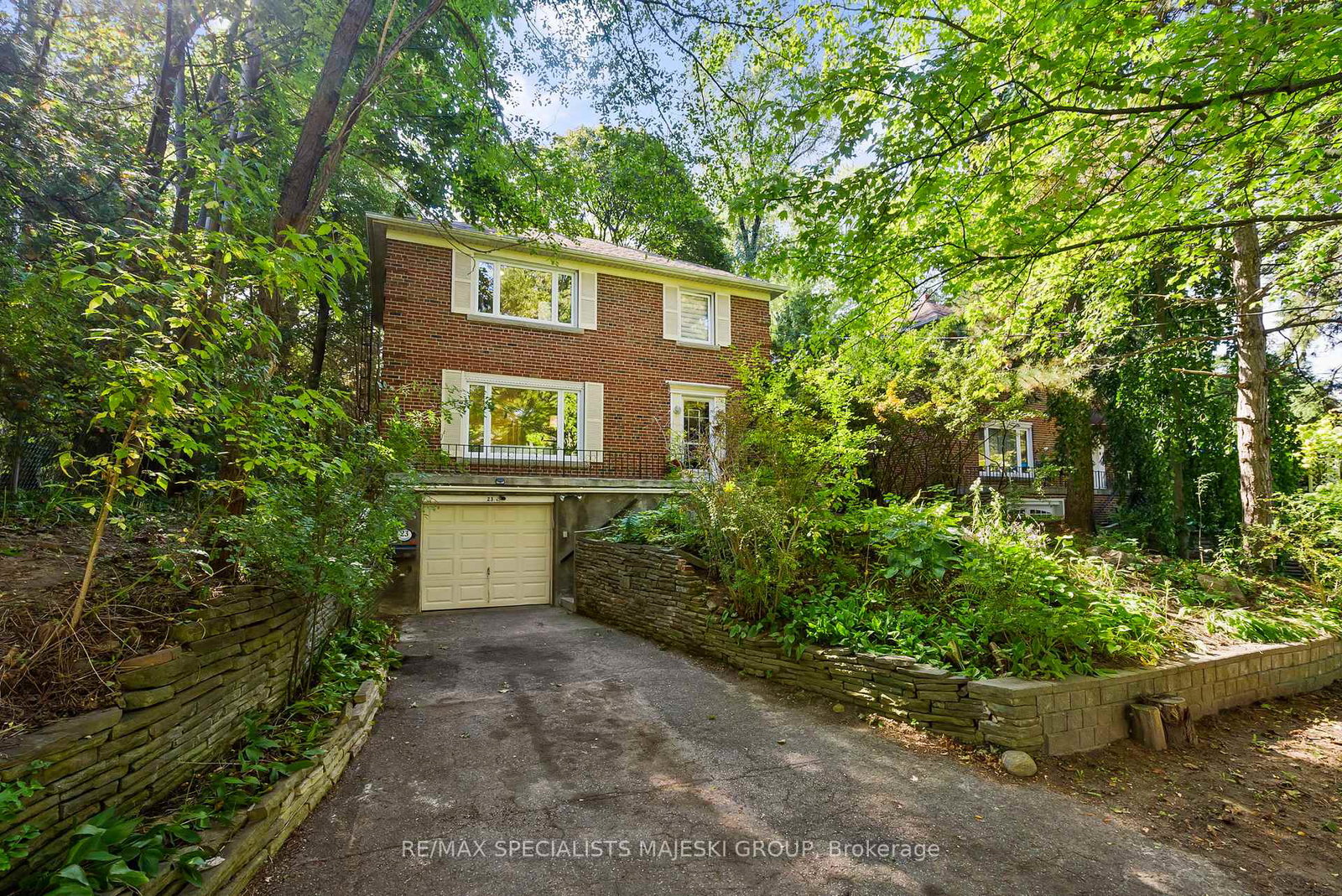 23-stonegate-road-etobicoke-ontario-w12450711