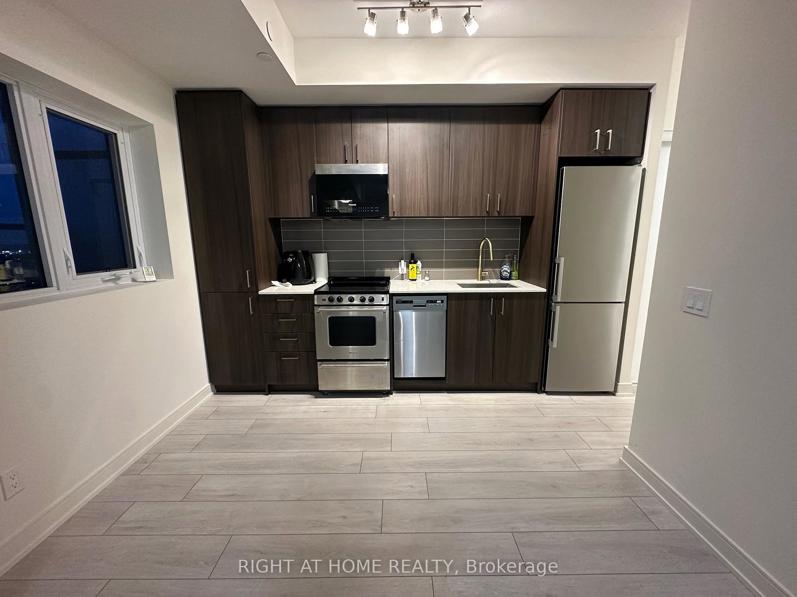 8010-derry-road-milton-ontario-w12451065
