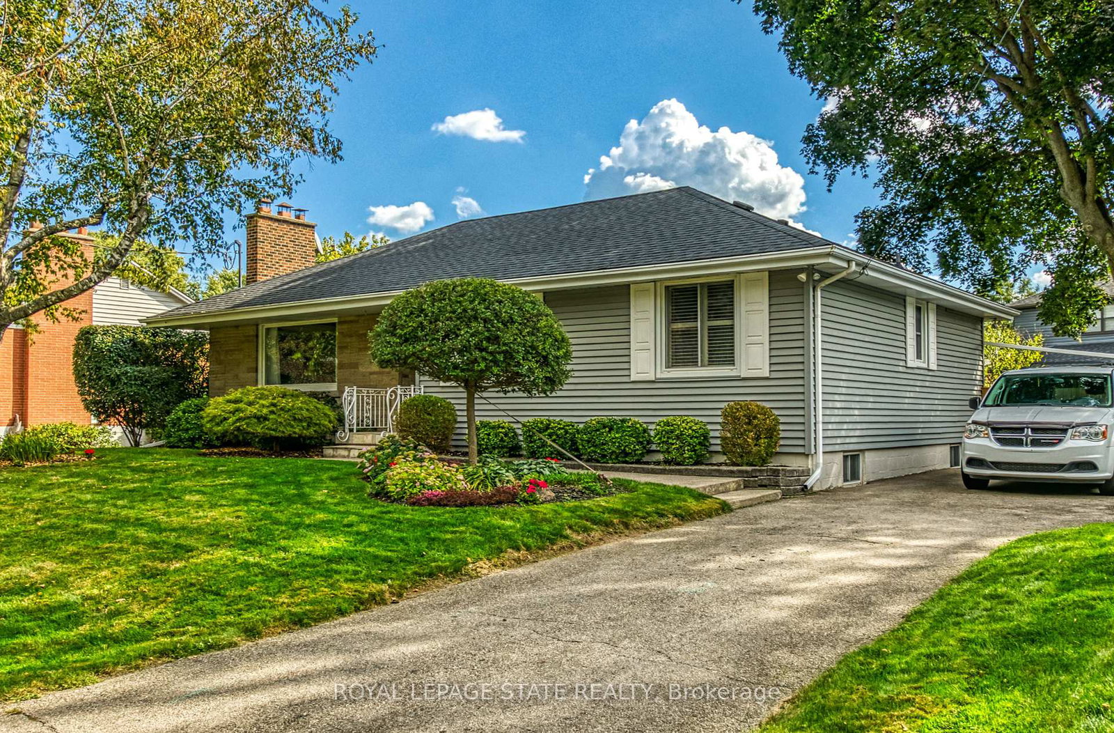 1040-cedar-avenue-burlington-ontario-w12451219