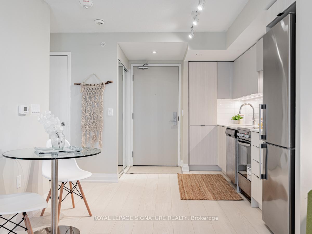 30-gibbs-road-etobicoke-ontario-w12451288