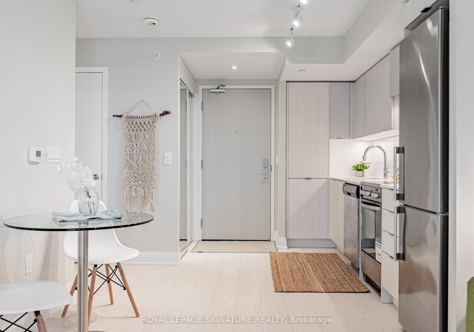 30-gibbs-road-etobicoke-ontario-w12451288