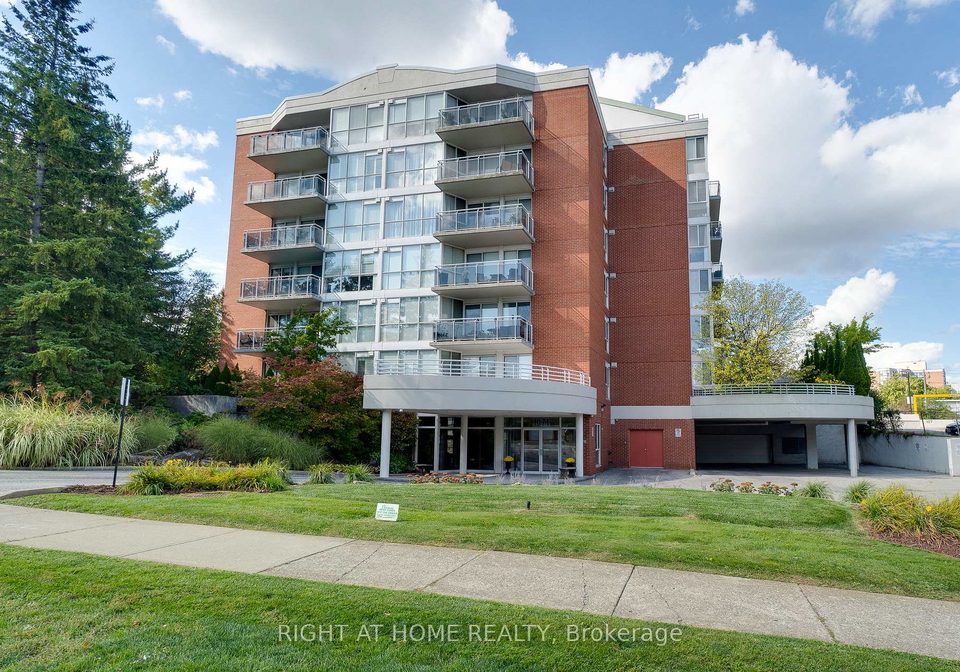 1071-queens-avenue-oakville-ontario-w12451377