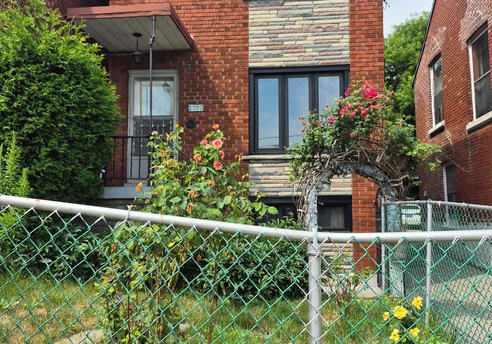 2098-dufferin-street-toronto-ontario-w12451412