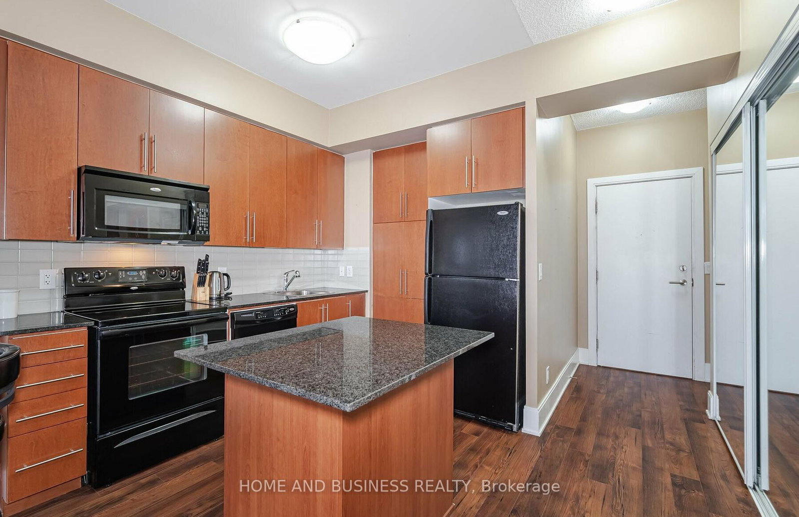 330-burnhamthorpe-road-w-mississauga-ontario-w12451510