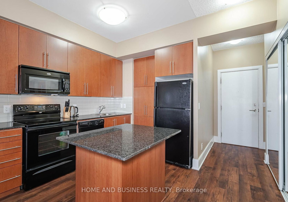 330-burnhamthorpe-road-w-mississauga-ontario-w12451510