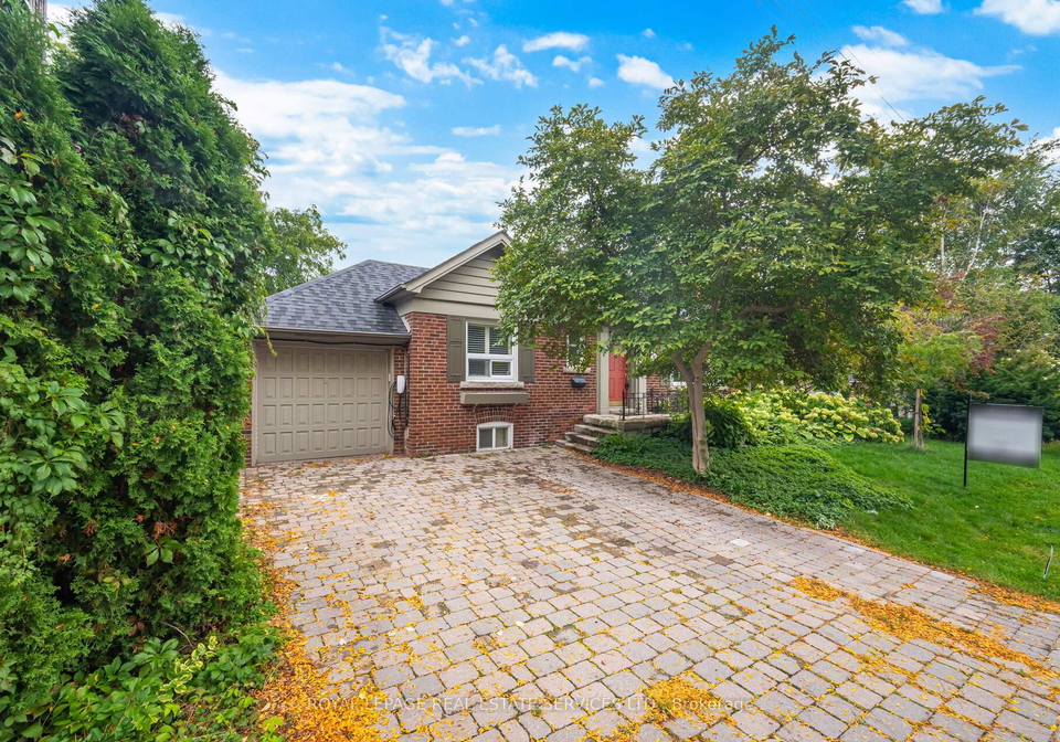 27-lothian-avenue-etobicoke-ontario-w12451557