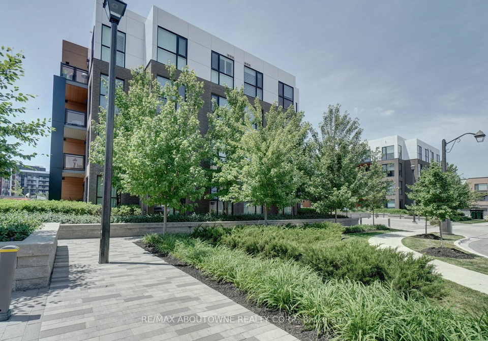 150-sabina-drive-oakville-ontario-w12451700