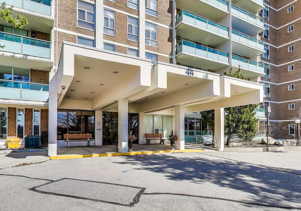 44-longbourne-drive-etobicoke-ontario-w12451788