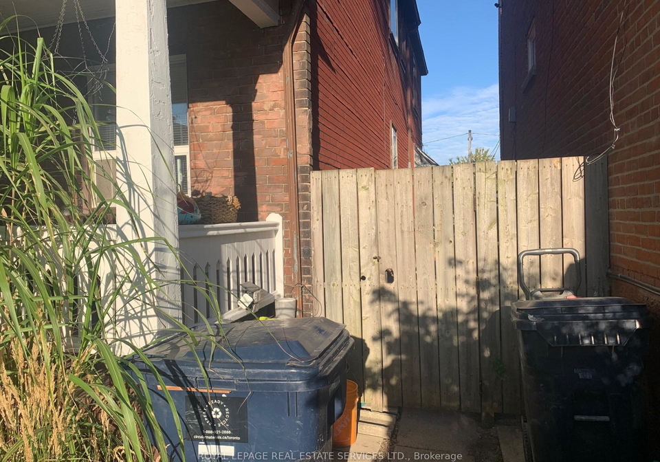 591-concord-avenue-toronto-ontario-w12451857