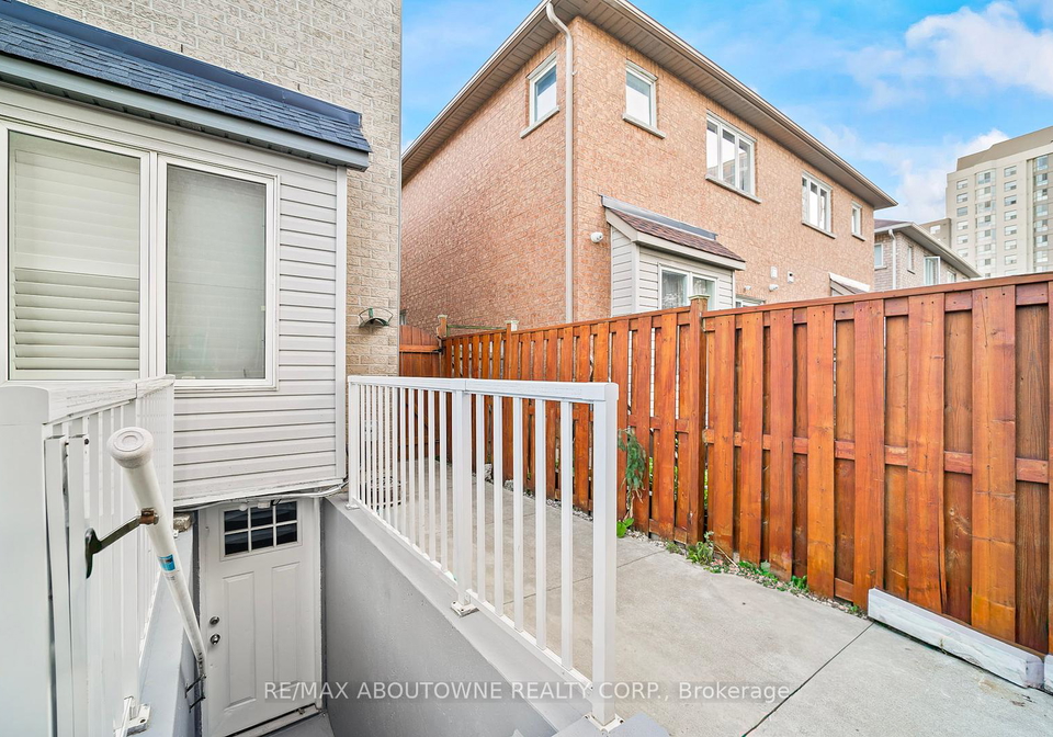 128-breton-avenue-mississauga-ontario-w12451874