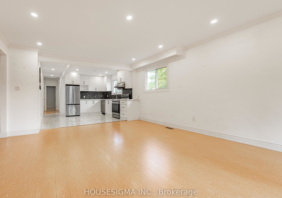 16-muskoka-avenue-etobicoke-ontario-w12451958