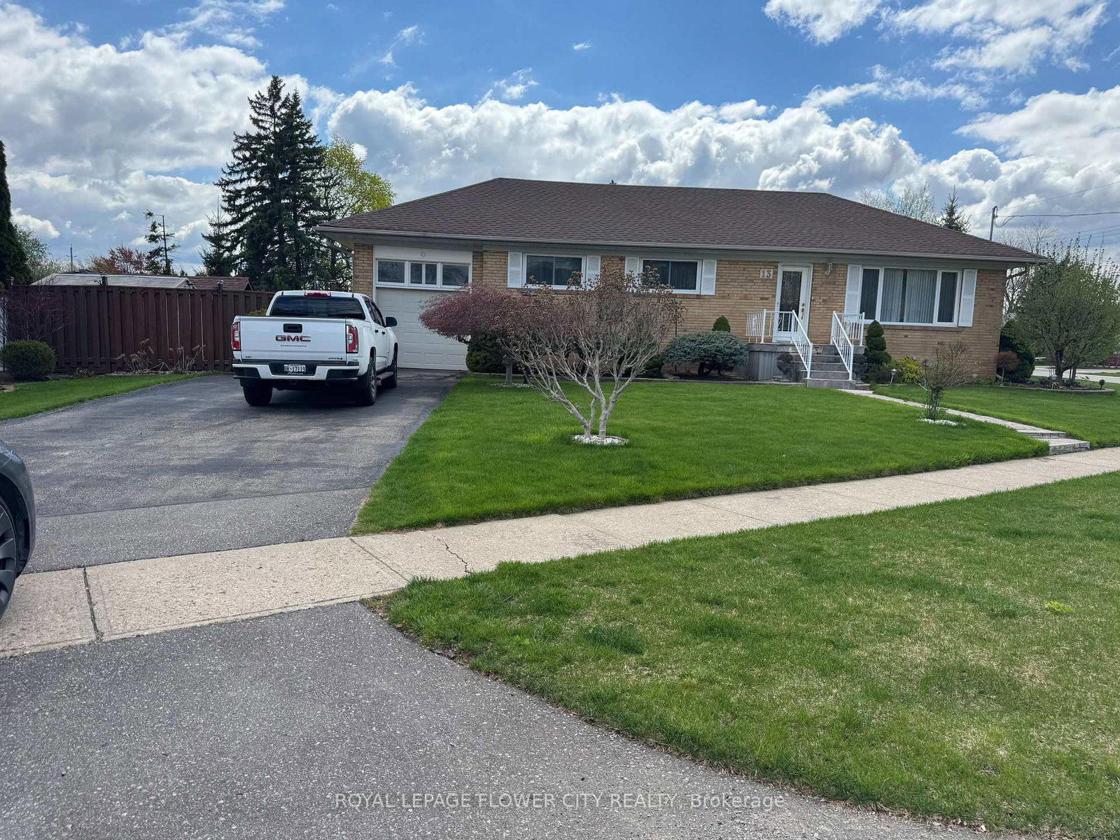 13-bairstow-crescent-halton-hills-ontario-w12452172