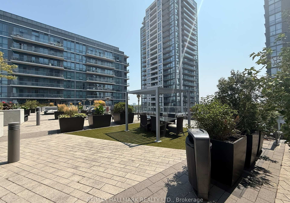 1185-the-queensway-street-etobicoke-ontario-w12452304