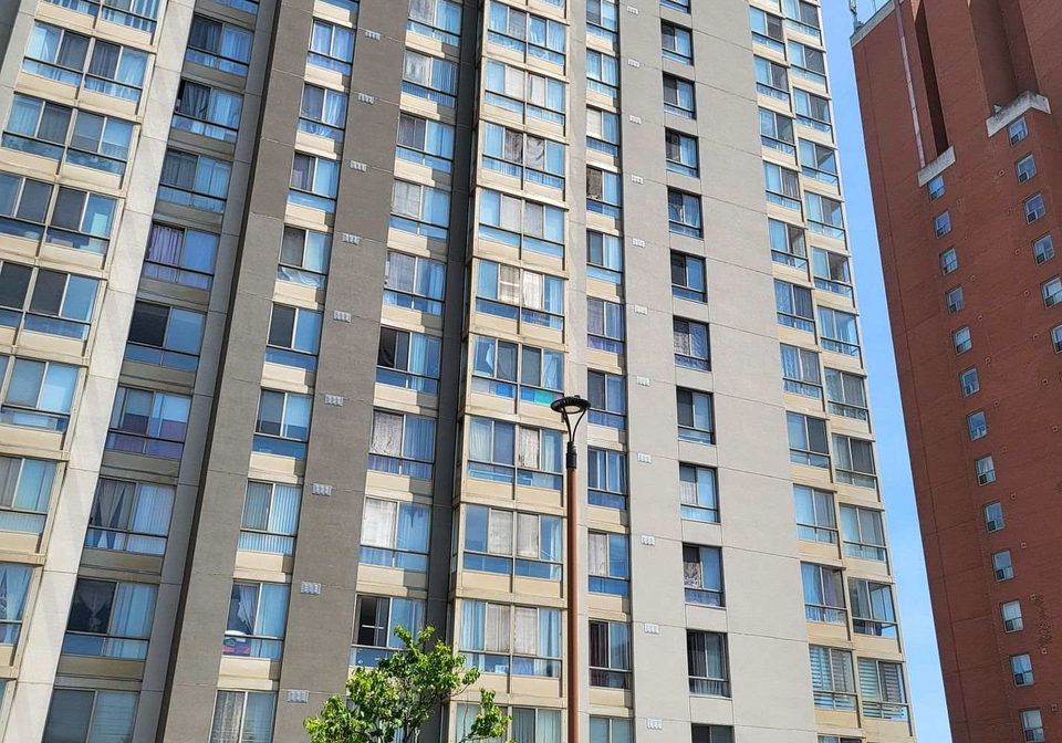 2470-eglinton-avenue-w-north-york-ontario-w12452318