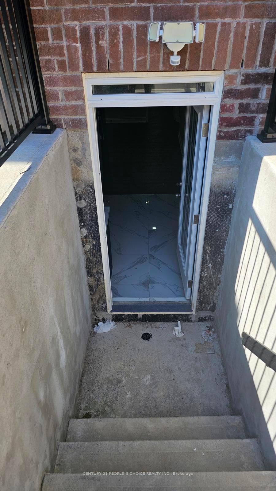 37-quinton-ridge-brampton-ontario-w12452367