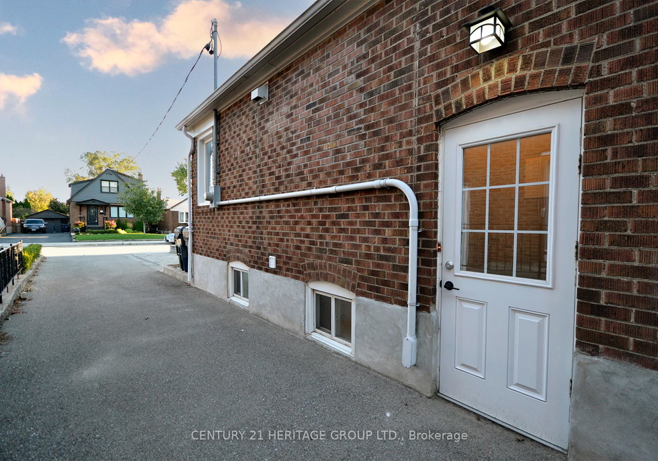 38-ellins-avenue-toronto-ontario-w12452506