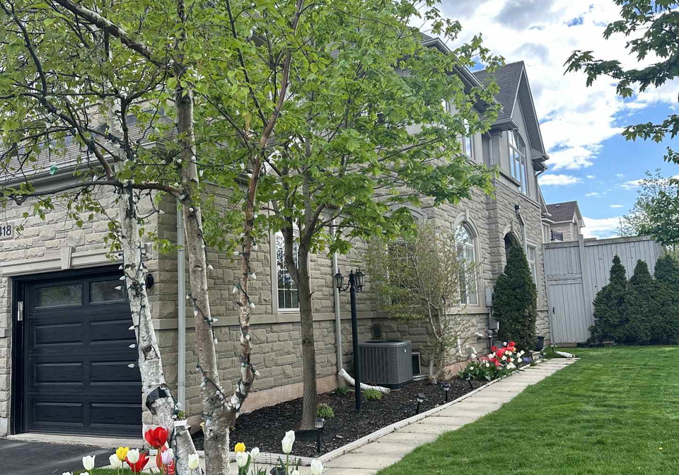2418-wasaga-drive-oakville-ontario-w12452537