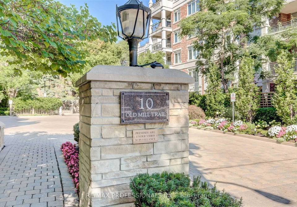 10-old-mill-trail-etobicoke-ontario-w12452703