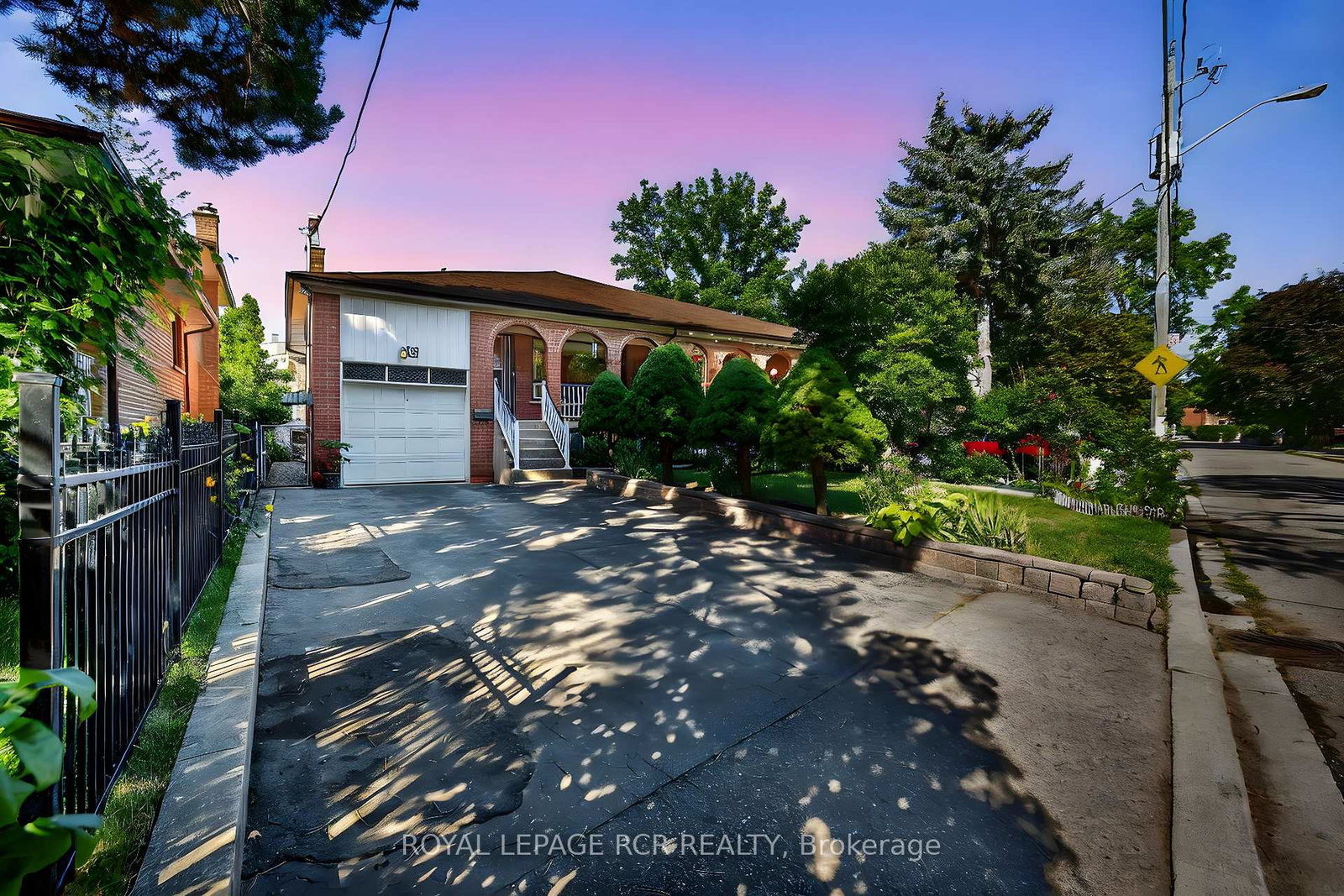 8-cross-street-north-york-ontario-w12452906