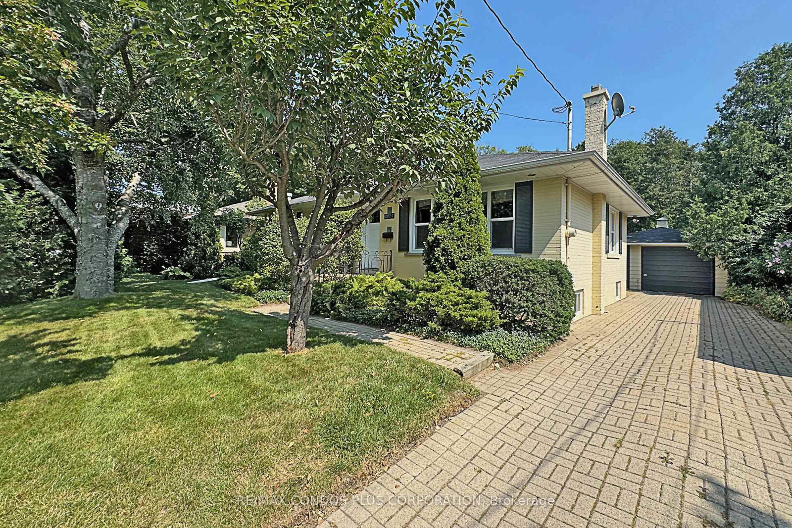 2004-hartland-drive-mississauga-ontario-w12452950