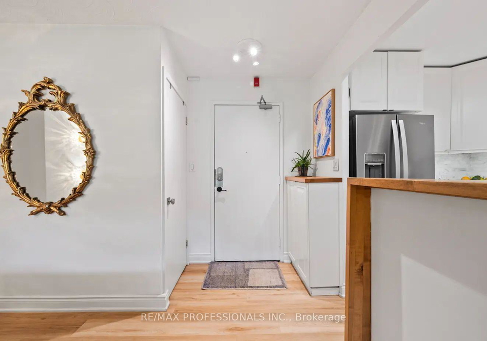 80-coe-hill-drive-toronto-ontario-w12453015