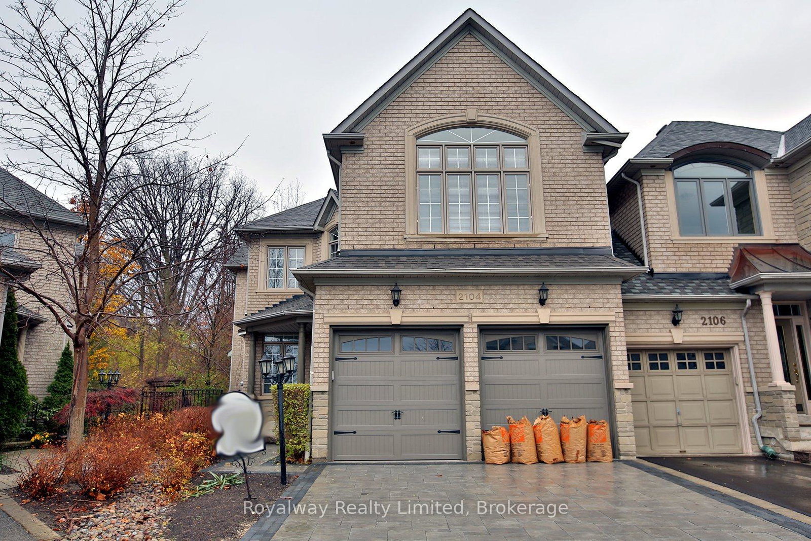 2104-e-pinevalley-crescent-e-oakville-ontario-w12453054