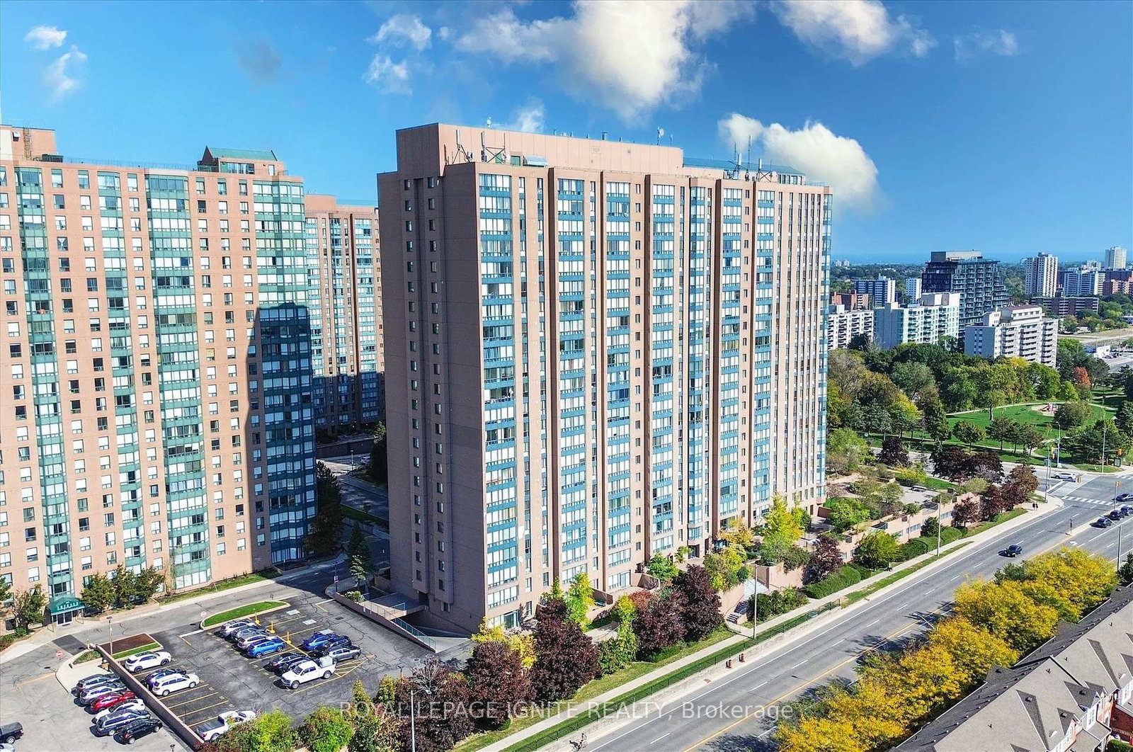 155-hillcrest-avenue-mississauga-ontario-w12453086