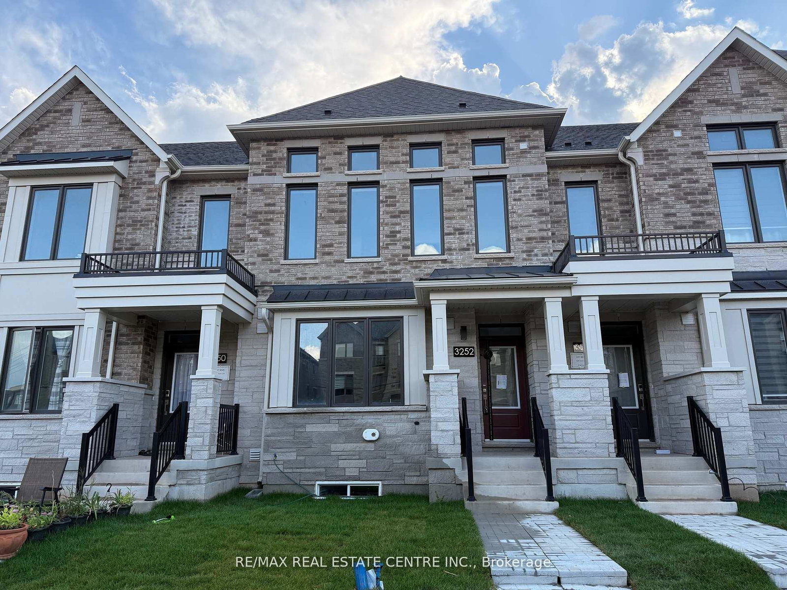 3252-sixth-line-oakville-ontario-w12453230