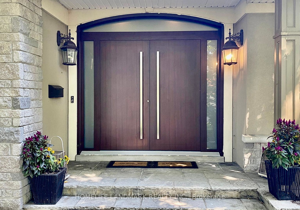 55-ennisclare-drive-w-oakville-ontario-w12453352
