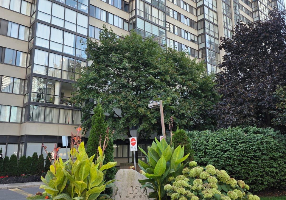 350-webb-drive-mississauga-ontario-w12453416