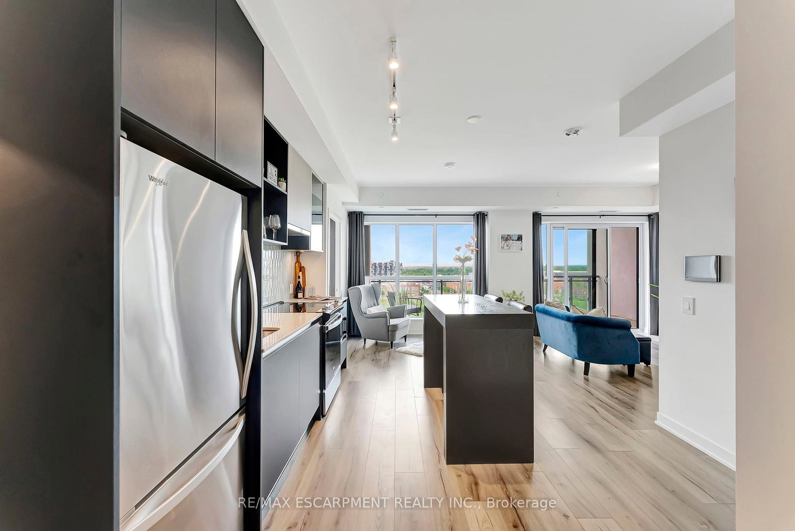 405-dundas-street-w-oakville-ontario-w12453429