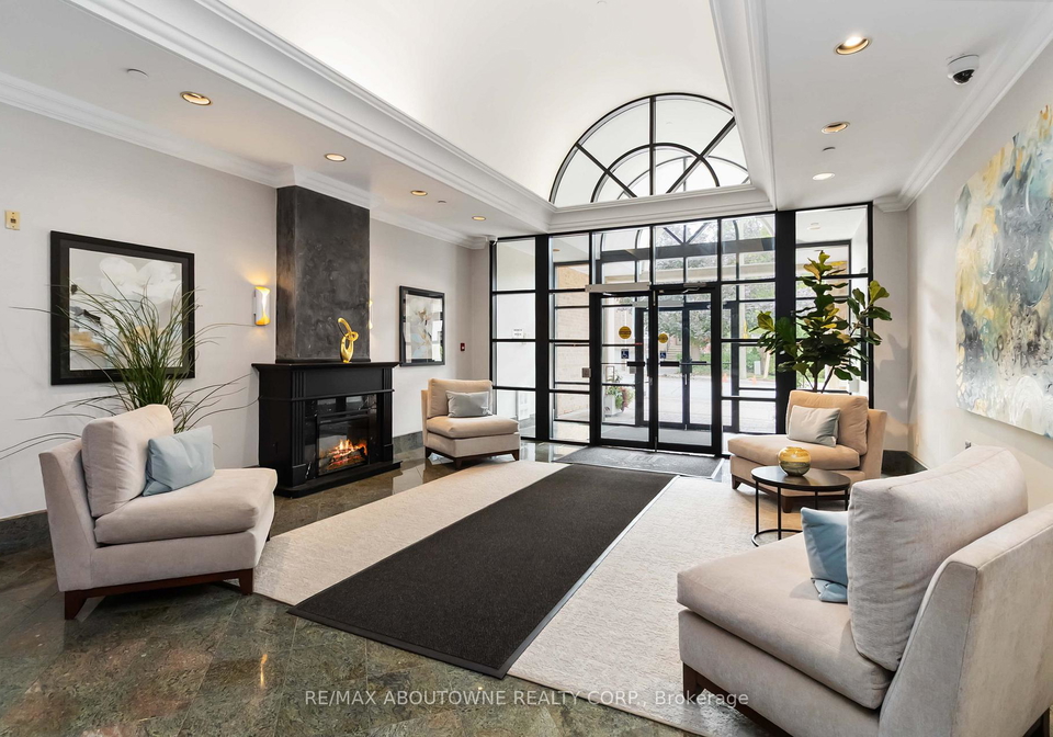 221-robinson-street-oakville-ontario-w12453687
