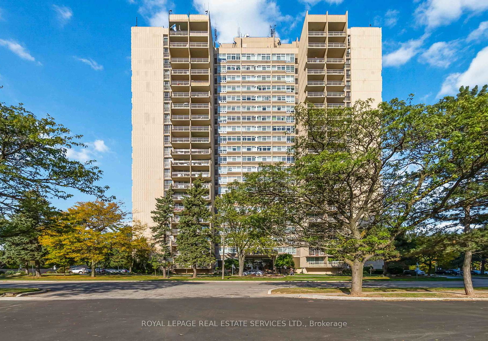 1359-white-oaks-boulevard-oakville-ontario-w12453696