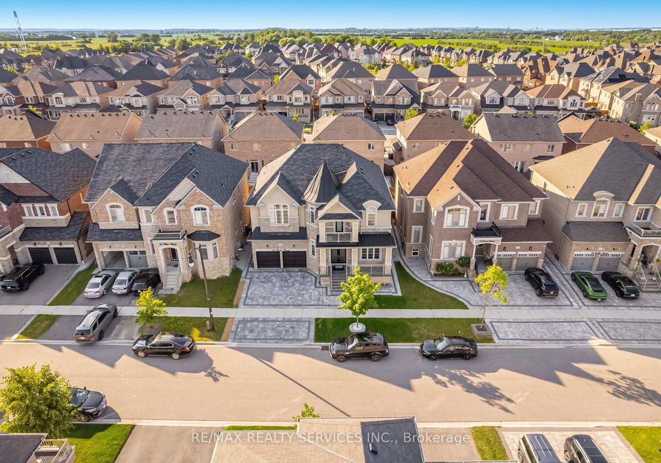 16-venue-road-brampton-ontario-w12453742