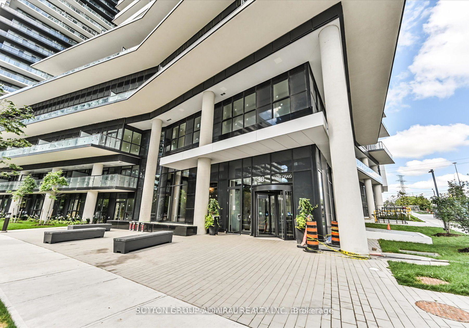38-annie-craig-drive-etobicoke-ontario-w12453817