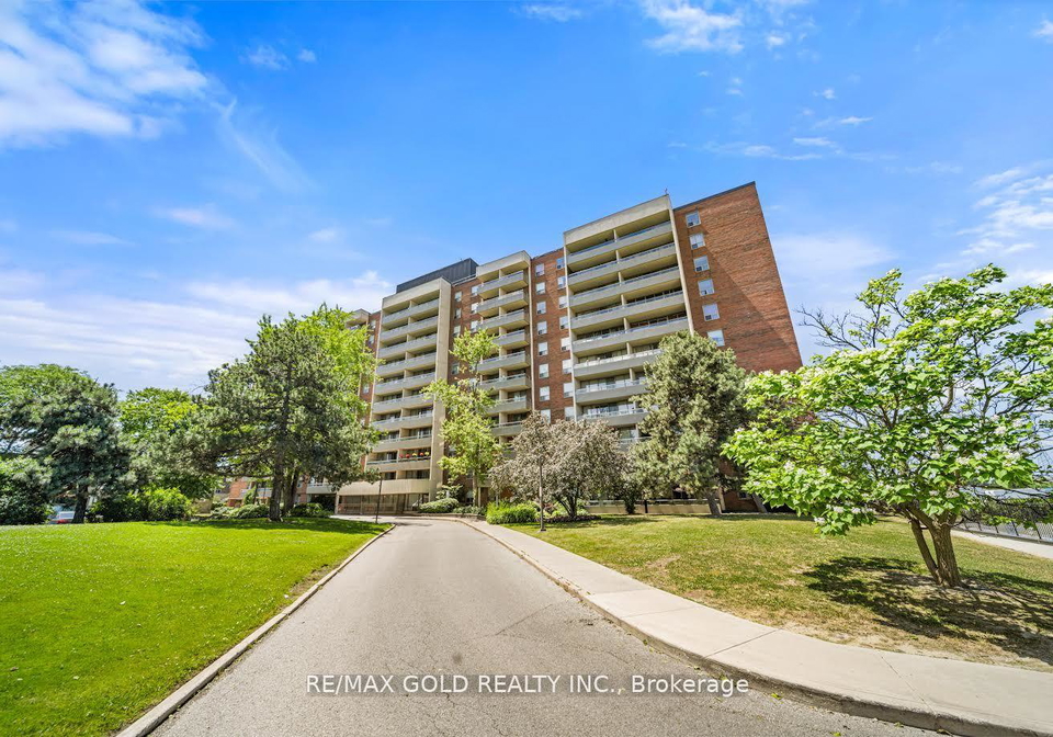 9-four-winds-drive-york-ontario-w12453861