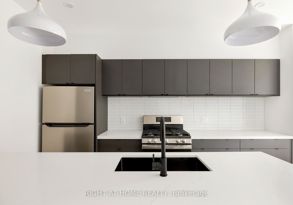 86-lansdowne-avenue-toronto-ontario-w12454179