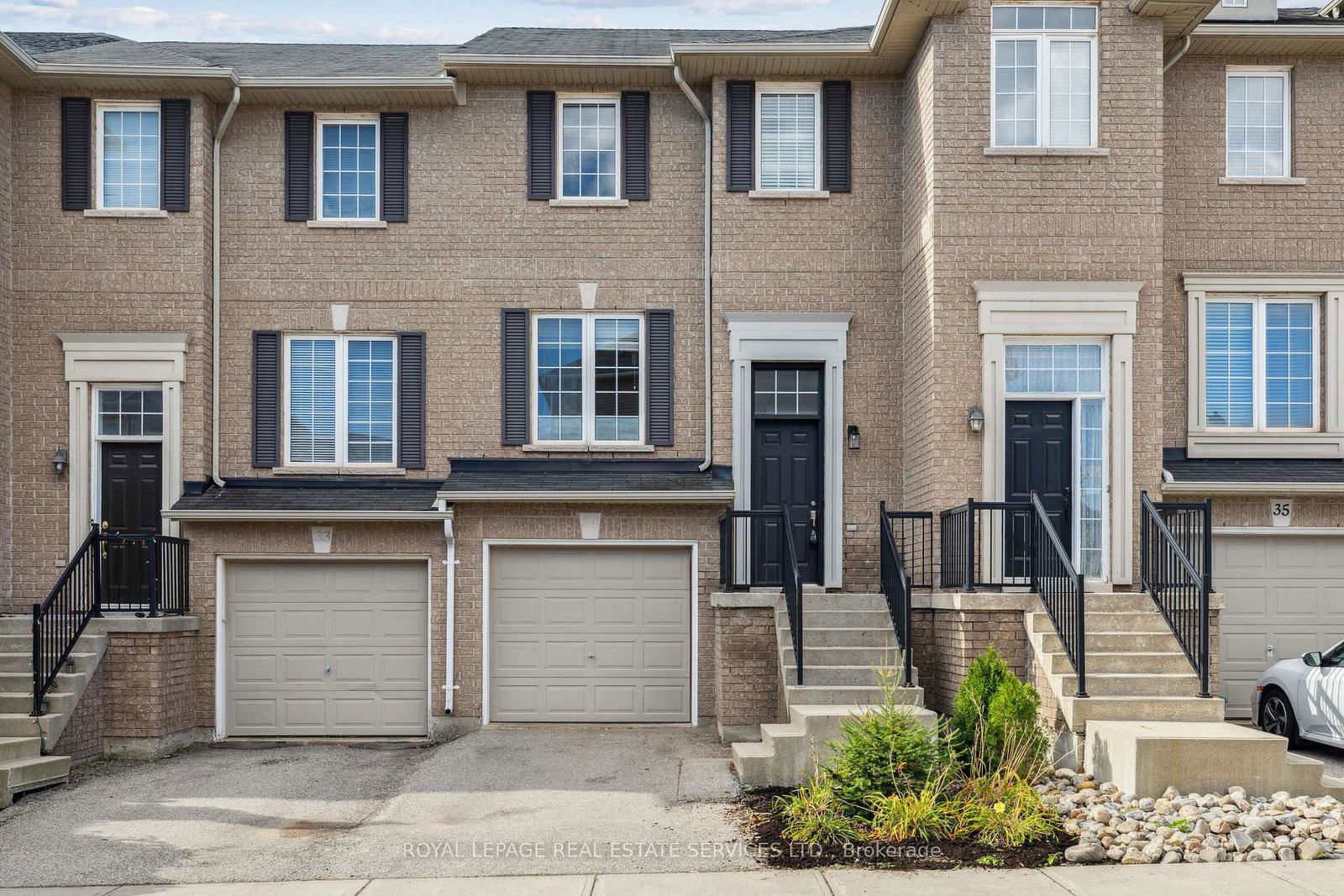 2280-baronwood-drive-oakville-ontario-w12454300