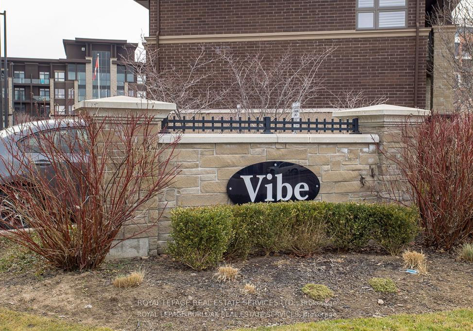 5010-corporate-drive-burlington-ontario-w12454572