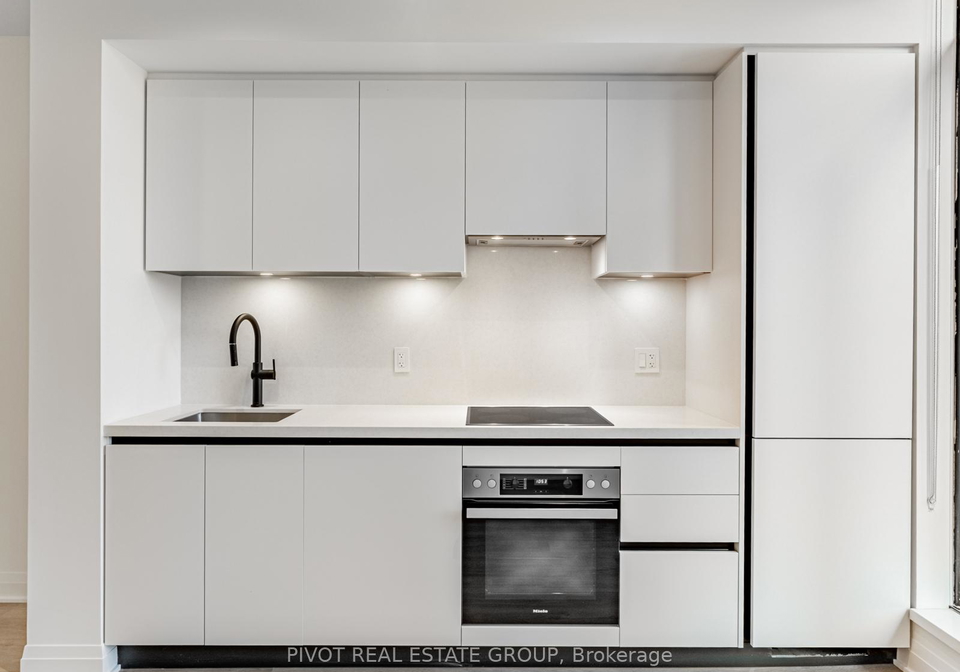 4023-the-exchange-mississauga-ontario-w12454837