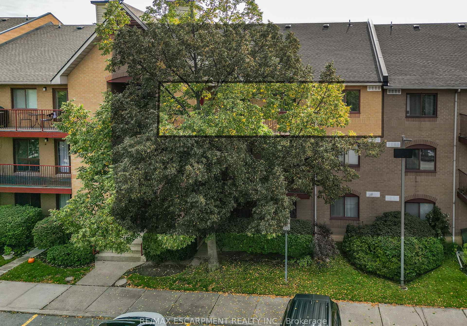 1478-pilgrims-way-oakville-ontario-w12455236