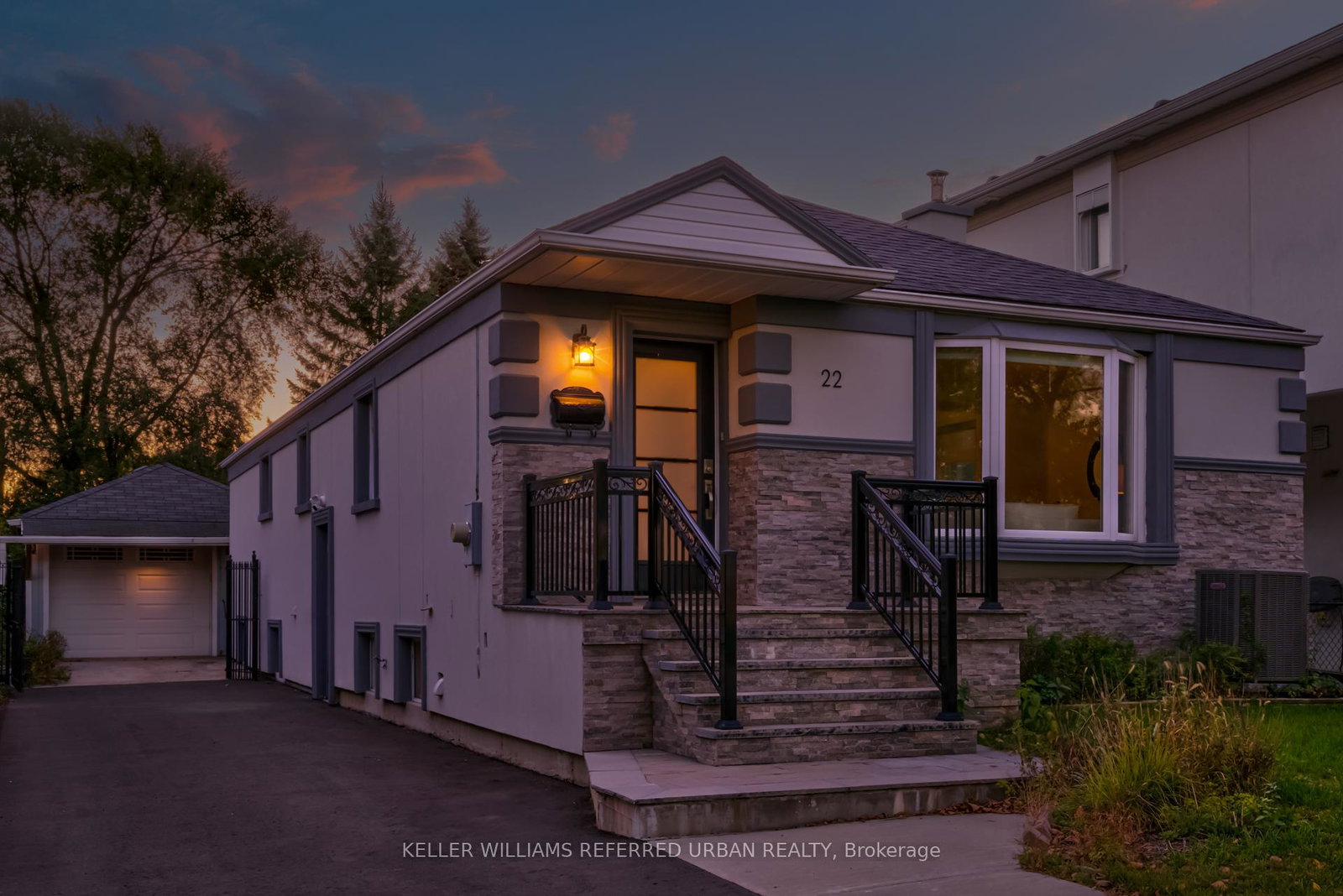 22-hargrove-lane-etobicoke-ontario-w12455267