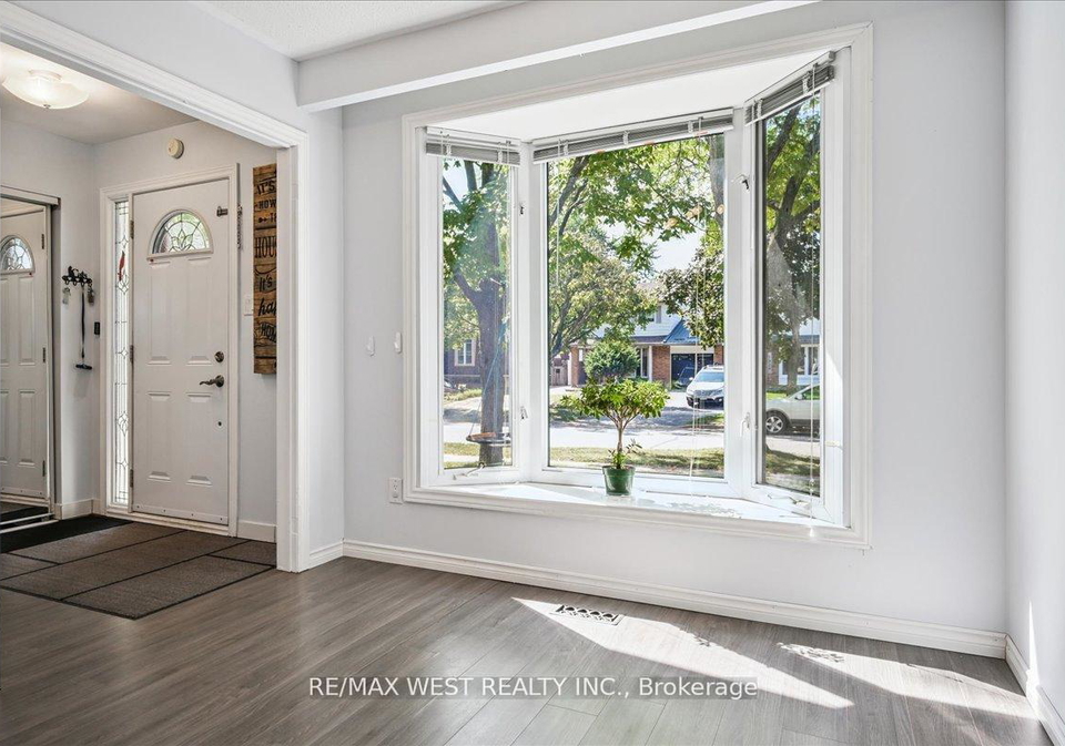 5019-brady-avenue-burlington-ontario-w12455302