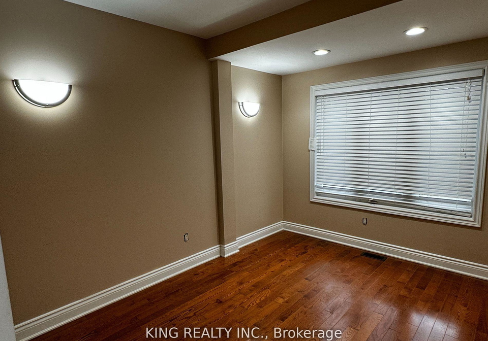 967-beechwood-avenue-mississauga-ontario-w12455470