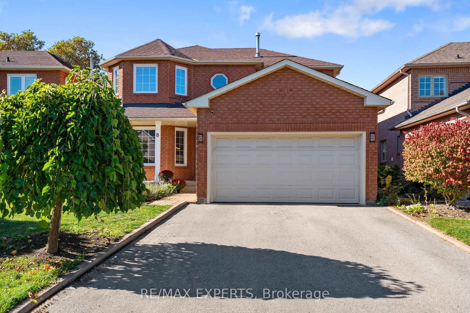 8-strawberry-hill-court-caledon-ontario-w12455538