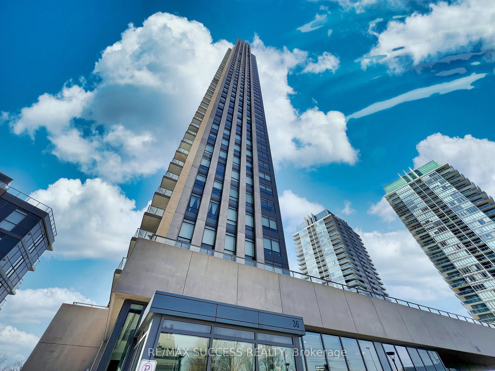 36-park-lawn-road-etobicoke-ontario-w12455654