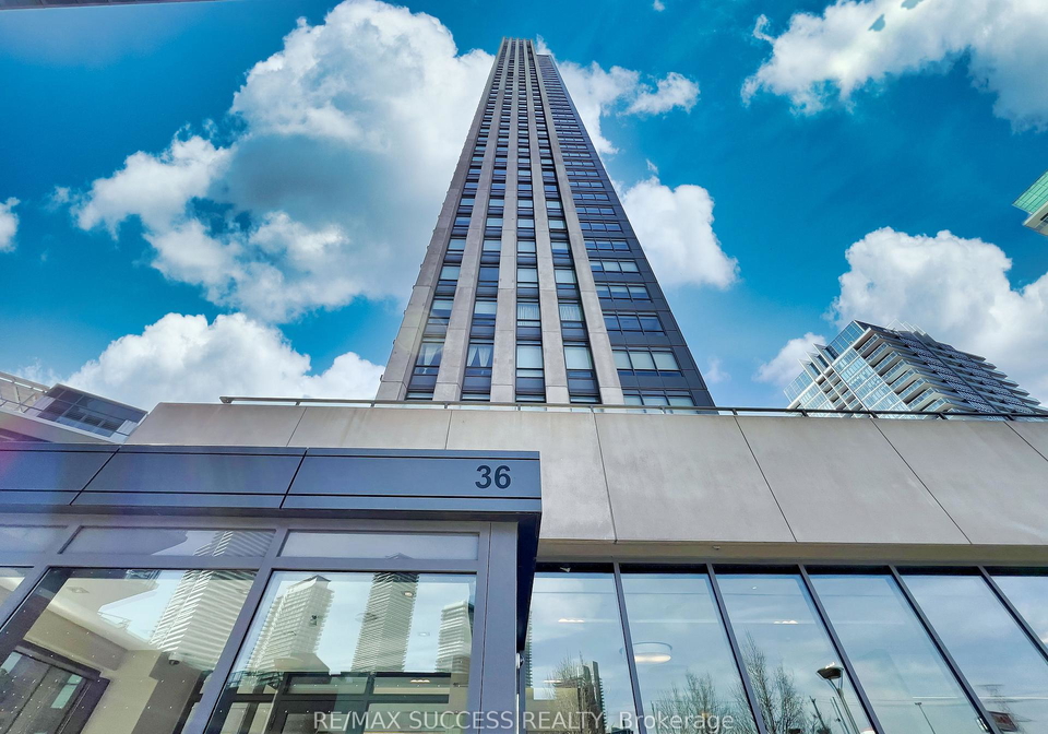 36-park-lawn-road-etobicoke-ontario-w12455654
