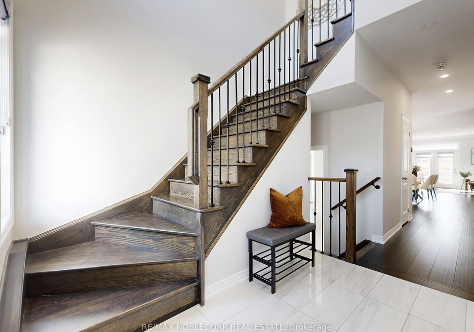 593-settlers-road-w-oakville-ontario-w12455681