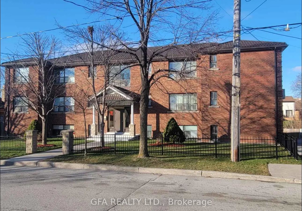 16-arrowsmith-avenue-north-york-ontario-w12455708