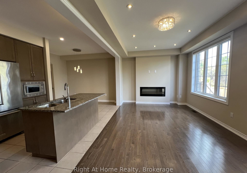 3277-mockingbird-common-oakville-ontario-w12455715